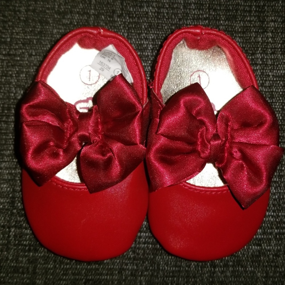 Baby soft bottom shoe.